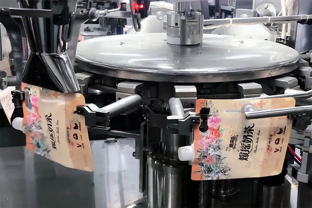 sachet packing machine